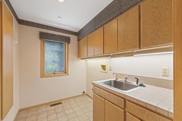 5430 S Quail Ridge Cir, Spokane, WA 99223