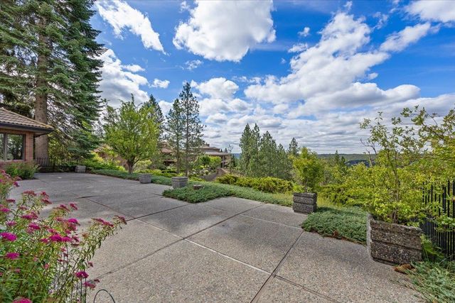 5430 S Quail Ridge Cir, Spokane, WA 99223