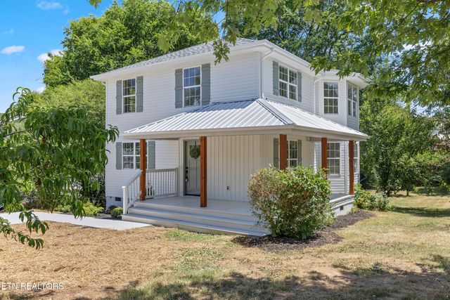 157 W Watt St, Alcoa, TN 37701