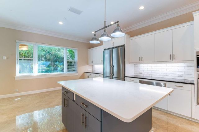 6914 STANHOPE PLACE, Bradenton, FL 34201