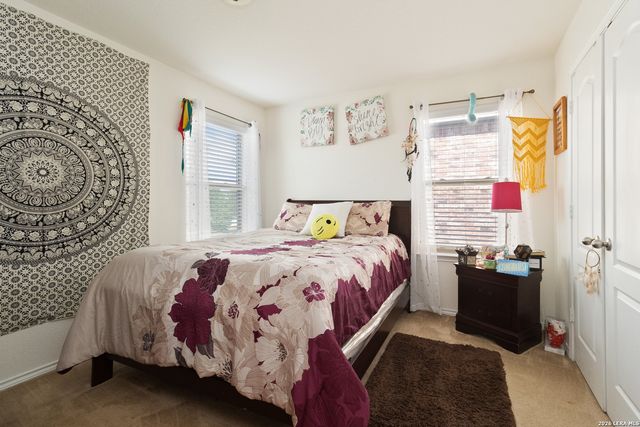 166 Granite Mist, Universal City, TX 78148