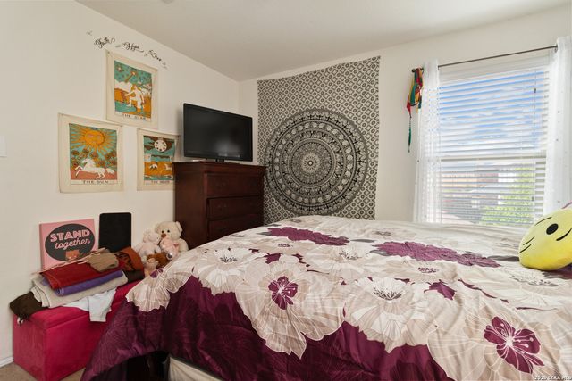 166 Granite Mist, Universal City, TX 78148