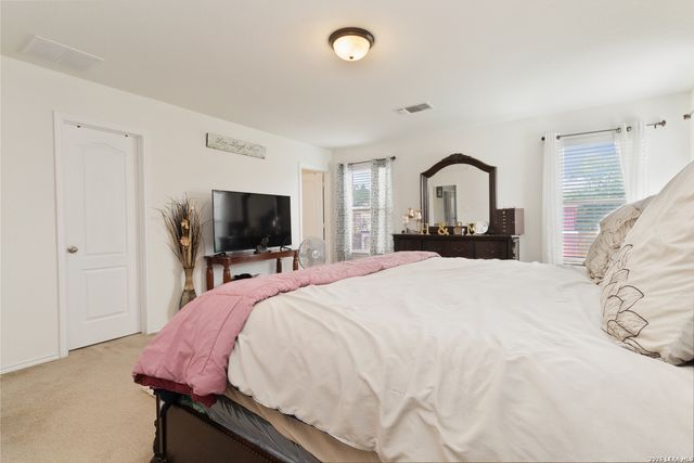 166 Granite Mist, Universal City, TX 78148