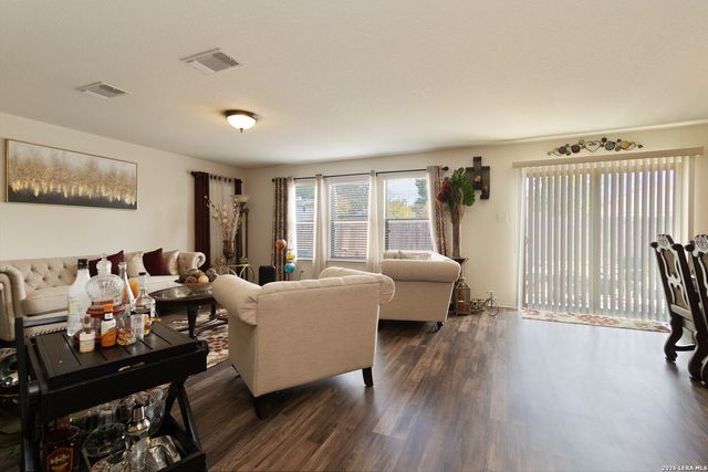 166 Granite Mist, Universal City, TX 78148