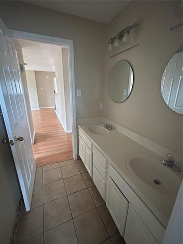 8806 Edenbridge Street, Spring, TX 77379