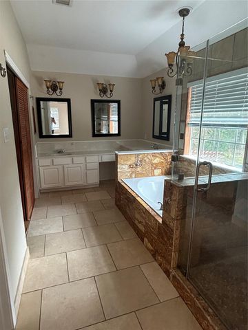 8806 Edenbridge Street, Spring, TX 77379