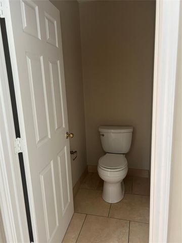 8806 Edenbridge Street, Spring, TX 77379