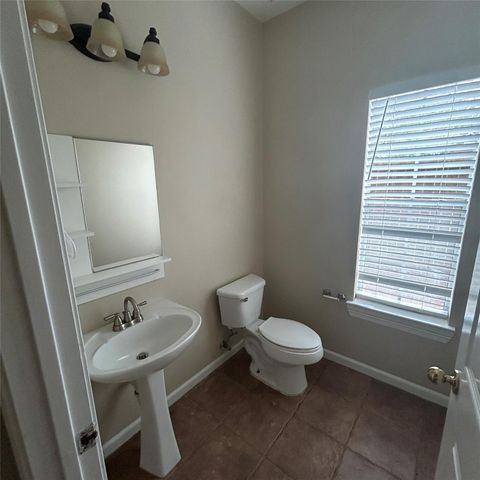 8806 Edenbridge Street, Spring, TX 77379