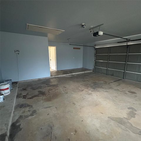 8806 Edenbridge Street, Spring, TX 77379