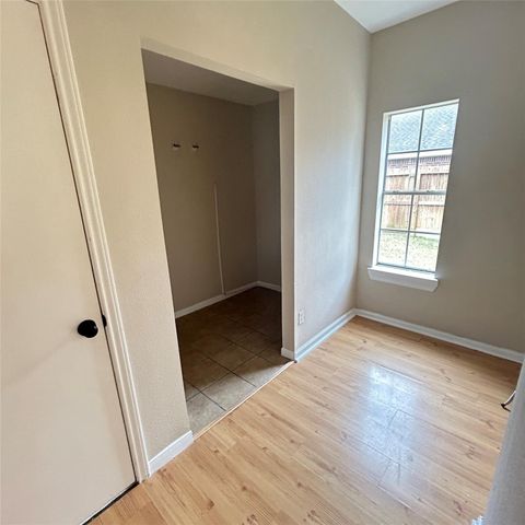 8806 Edenbridge Street, Spring, TX 77379