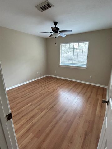 8806 Edenbridge Street, Spring, TX 77379