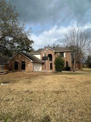 8806 Edenbridge Street, Spring, TX 77379