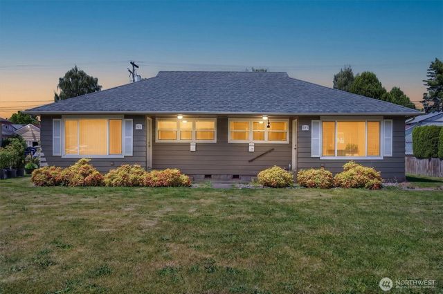 921 923 17th Avenue, Longview, WA 98632