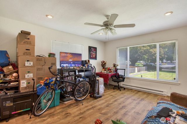921 923 17th Avenue, Longview, WA 98632