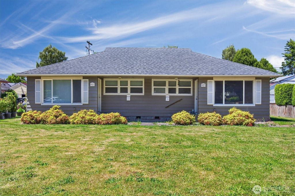 921 923 17th Avenue, Longview, WA 98632