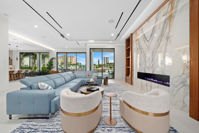 2880 NE 9th Street, Pompano Beach, FL 33062