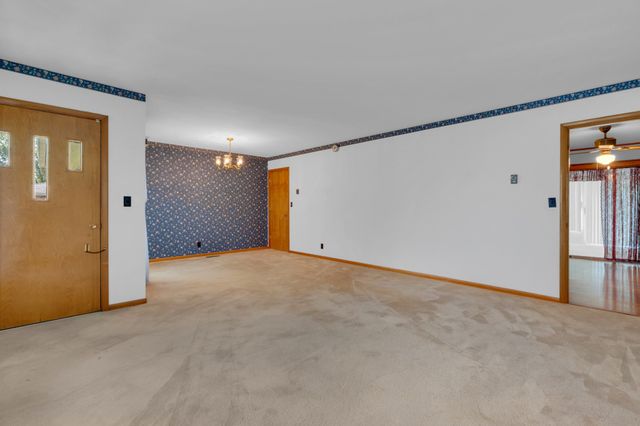 201 Cloverdale Rd, Shelbyville, TN 37160