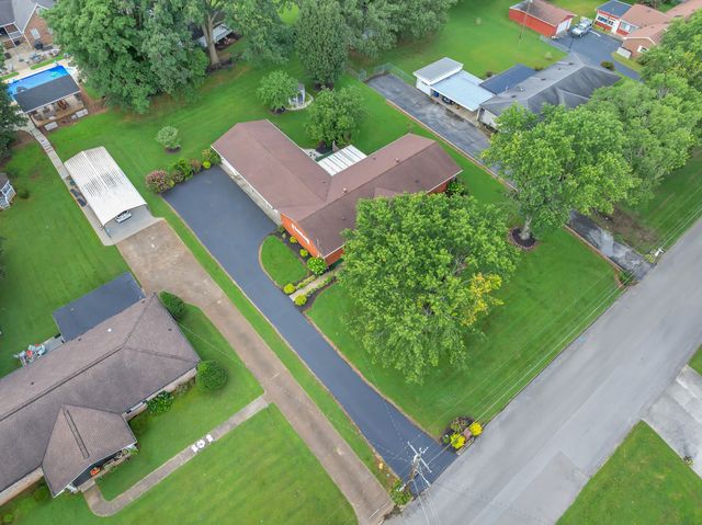 201 Cloverdale Rd, Shelbyville, TN 37160