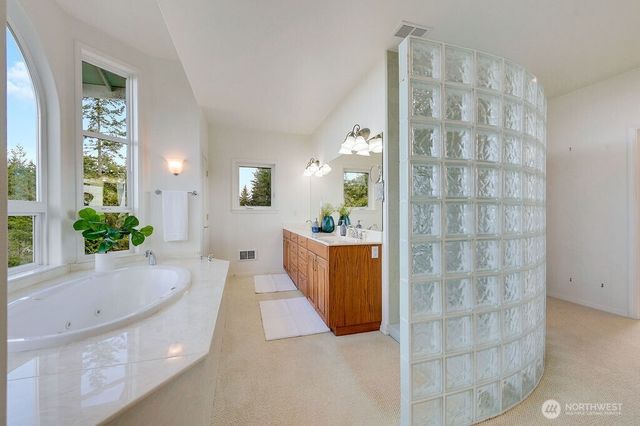 275404 Highway 101, Sequim, WA 98382