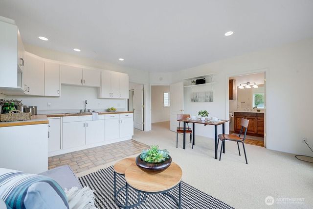 275404 Highway 101, Sequim, WA 98382