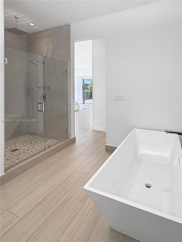 16582 S Botaniko Drive S, Weston, FL 33326