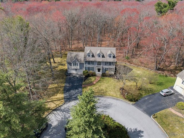 1 Selfridge Rd, Bedford, MA 01730