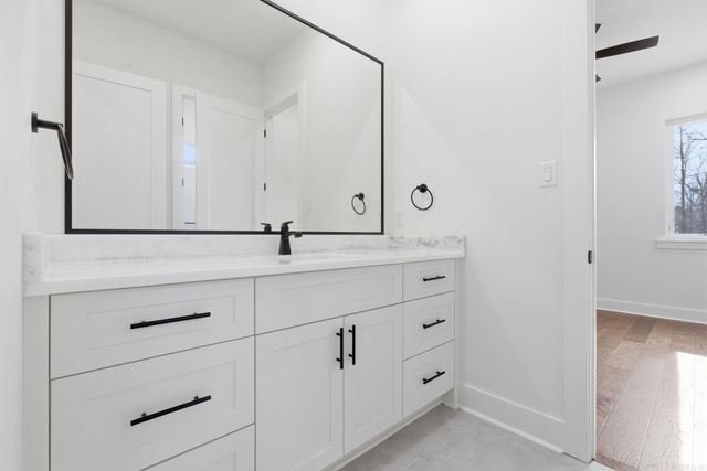 3053 Avilla Manor, Alexander, AR 72002