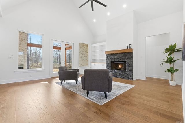 3053 Avilla Manor, Alexander, AR 72002