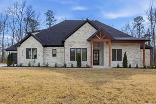 3053 Avilla Manor, Alexander, AR 72002