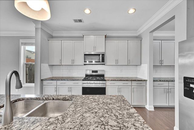 845 Deepwood Court, Boiling Springs, SC 29316