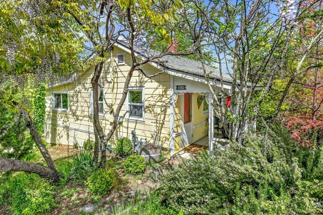 480 Harrison Street, Ashland, OR 97520
