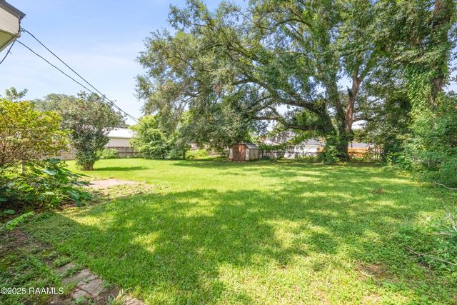 203 Fabiola Avenue, Lafayette, LA 70508