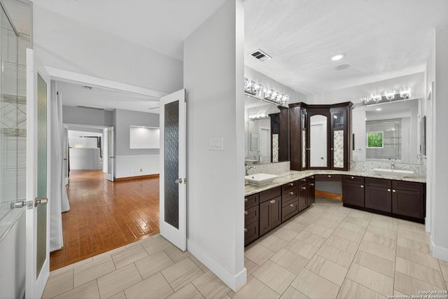8227 Rocking Horse, Boerne, TX 78015