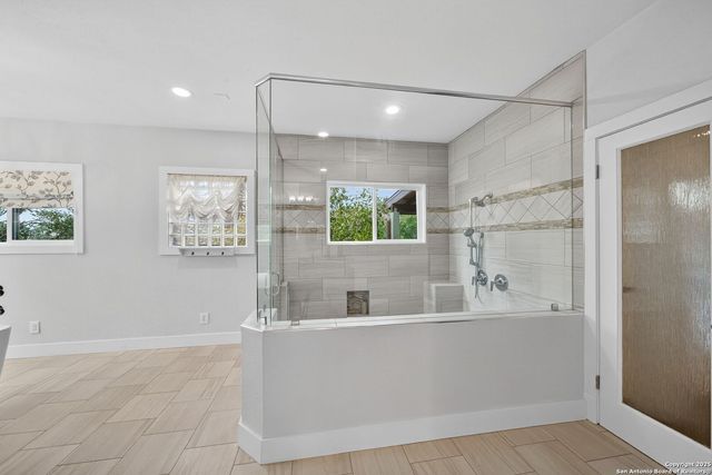 8227 Rocking Horse, Boerne, TX 78015