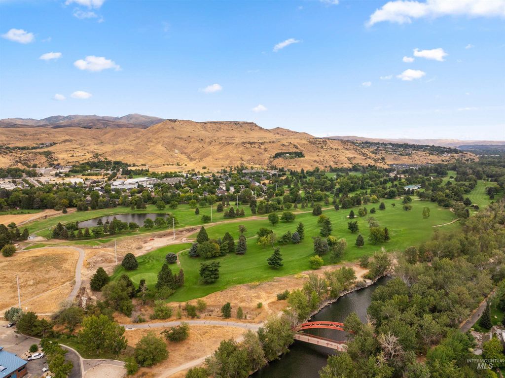 258 N Burgundy Rose Lane, Boise, ID 83712 photo 12