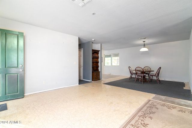 214 S Hing Drive, Superior, AZ 85173