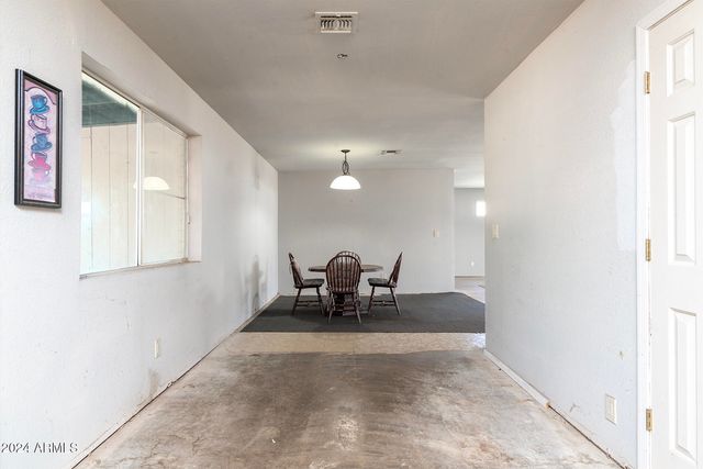 214 S Hing Drive, Superior, AZ 85173