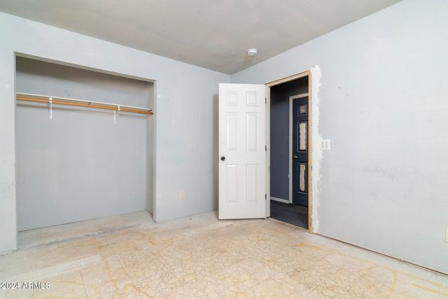 214 S Hing Drive, Superior, AZ 85173