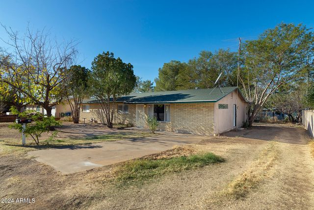 214 S Hing Drive, Superior, AZ 85173