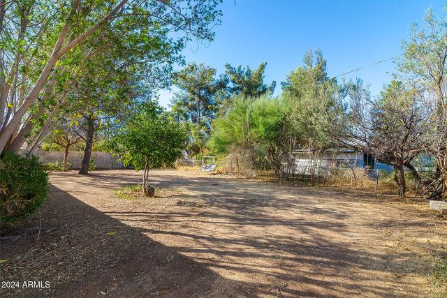 214 S Hing Drive, Superior, AZ 85173