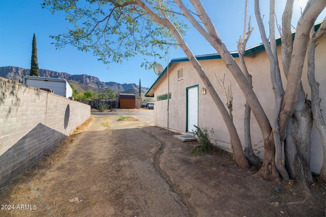 214 S Hing Drive, Superior, AZ 85173