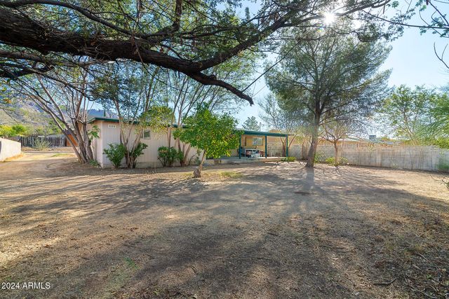 214 S Hing Drive, Superior, AZ 85173