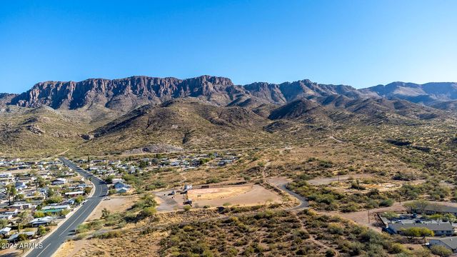 214 S Hing Drive, Superior, AZ 85173