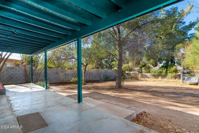 214 S Hing Drive, Superior, AZ 85173