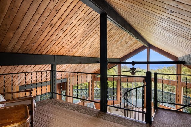 17 Door Of Faith Rd, Haiku, HI 96708