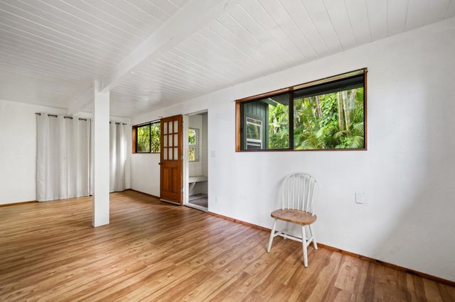 17 Door Of Faith Rd, Haiku, HI 96708