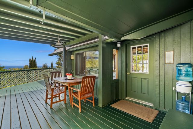 17 Door Of Faith Rd, Haiku, HI 96708