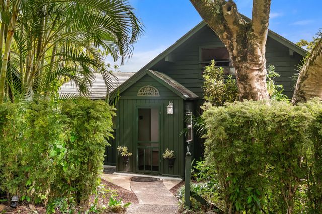 17 Door Of Faith Rd, Haiku, HI 96708