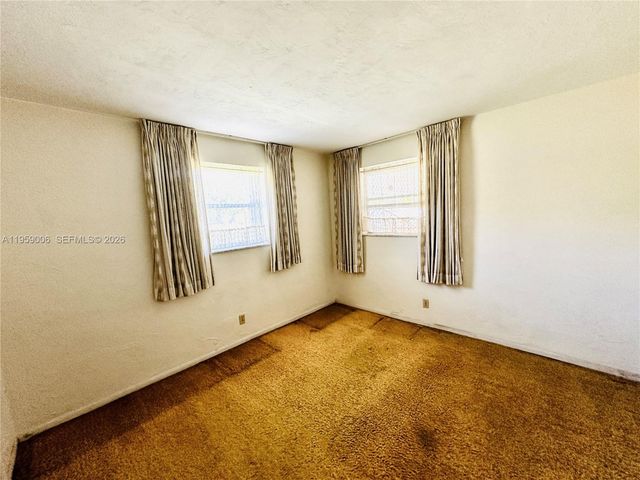 2601 NE 32nd St 2, Fort Lauderdale, FL 33306