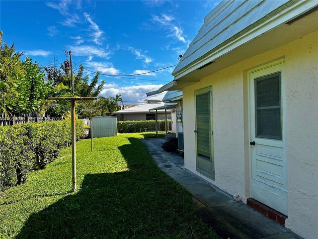 2601 NE 32nd St 2, Fort Lauderdale, FL 33306